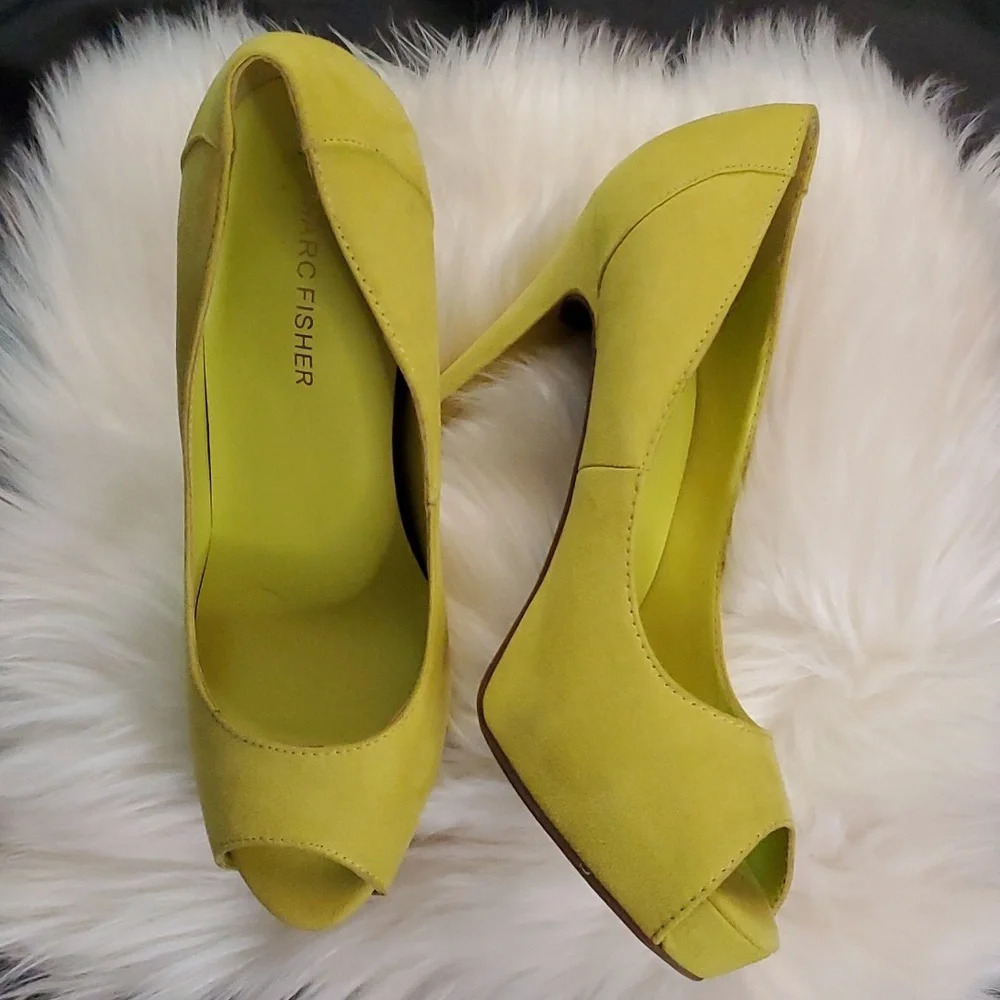 Marc Fisher Womens High Heels Neon Green with a Suede like Look & a Peep Toe